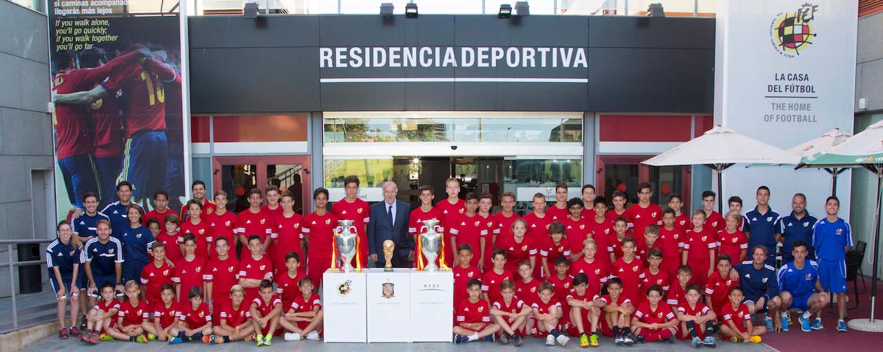 有名なサッカークラブユースサッカーキャンプ サッカースクール サッカーアカデミーイングランド で スペイン イタリア フランス ポルトガル