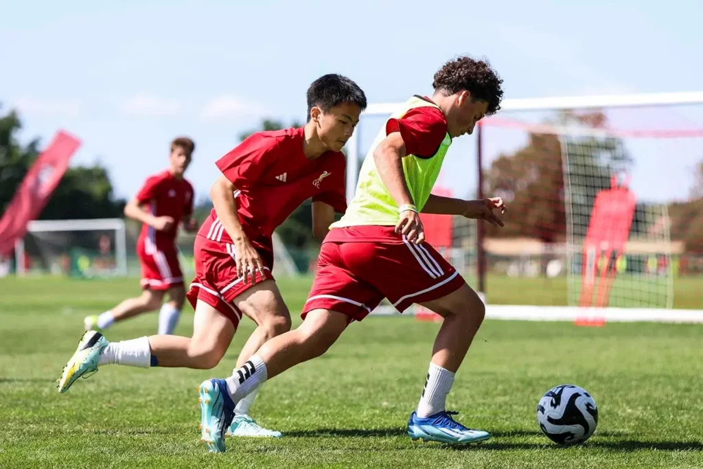 Sesión de entrenamiento de Liverpool Soccer Camps UK