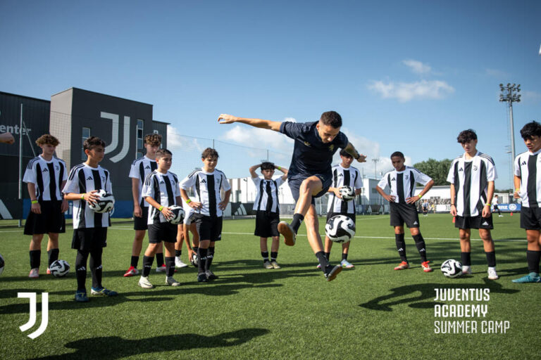 معسكرات يوفنتوس للتدريبات الحرة